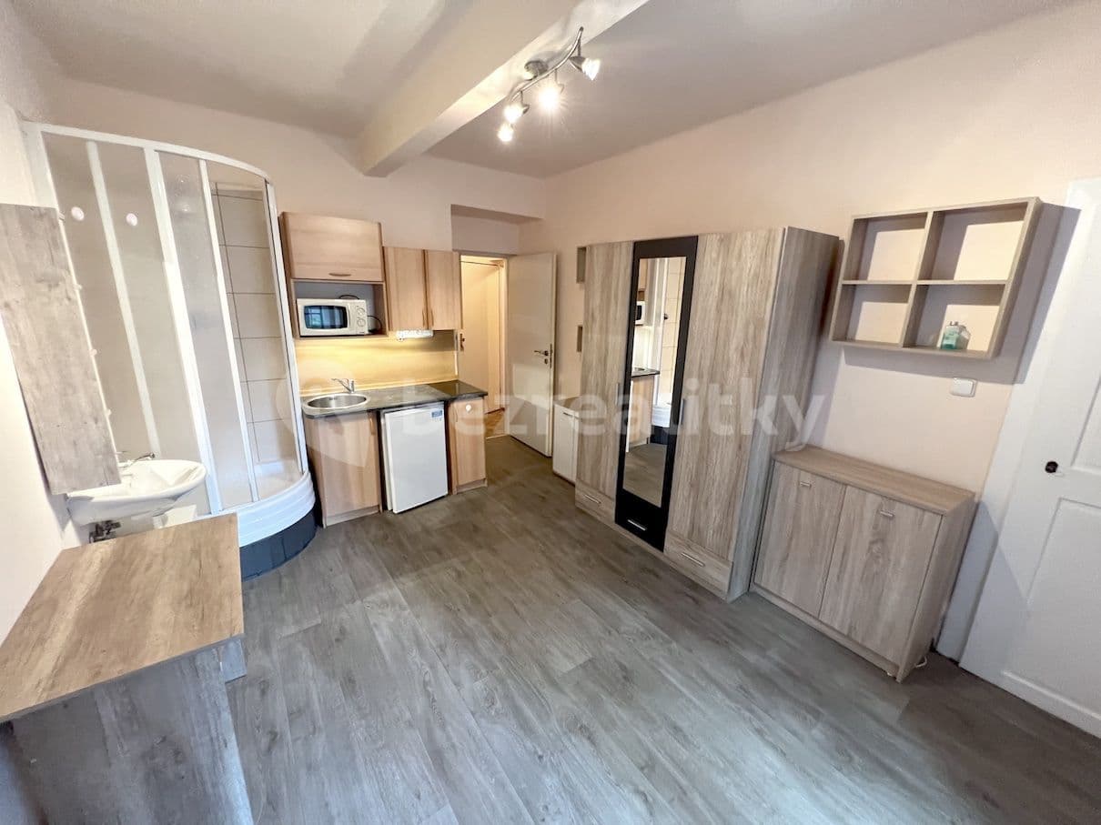 Studio flat to rent, 18 m², Magistrů, Prague, Prague Studio flat to rent, 18 m², Magistrů, Prague, Prague