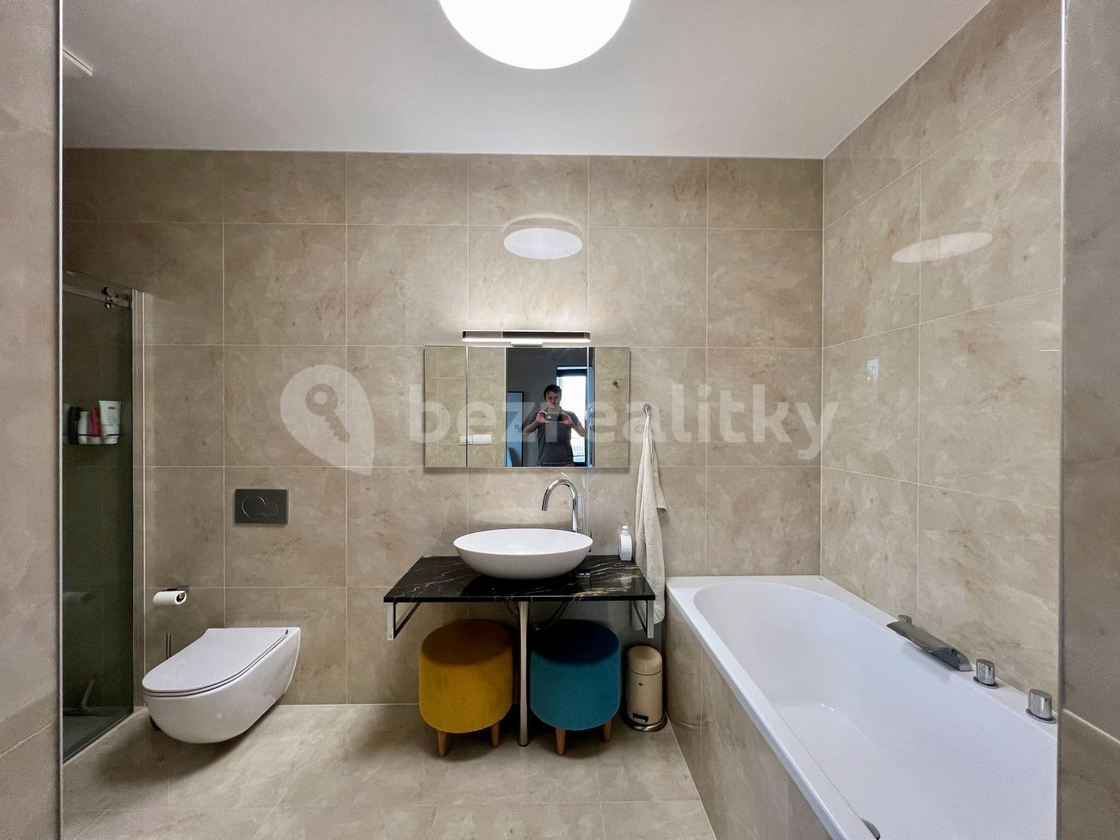 2 bedroom with open-plan kitchen flat to rent, 123 m², Ke Kapslovně, Prague, Prague 2 bedroom with open-plan kitchen flat to rent, 123 m², Ke Kapslovně, Prague, Prague