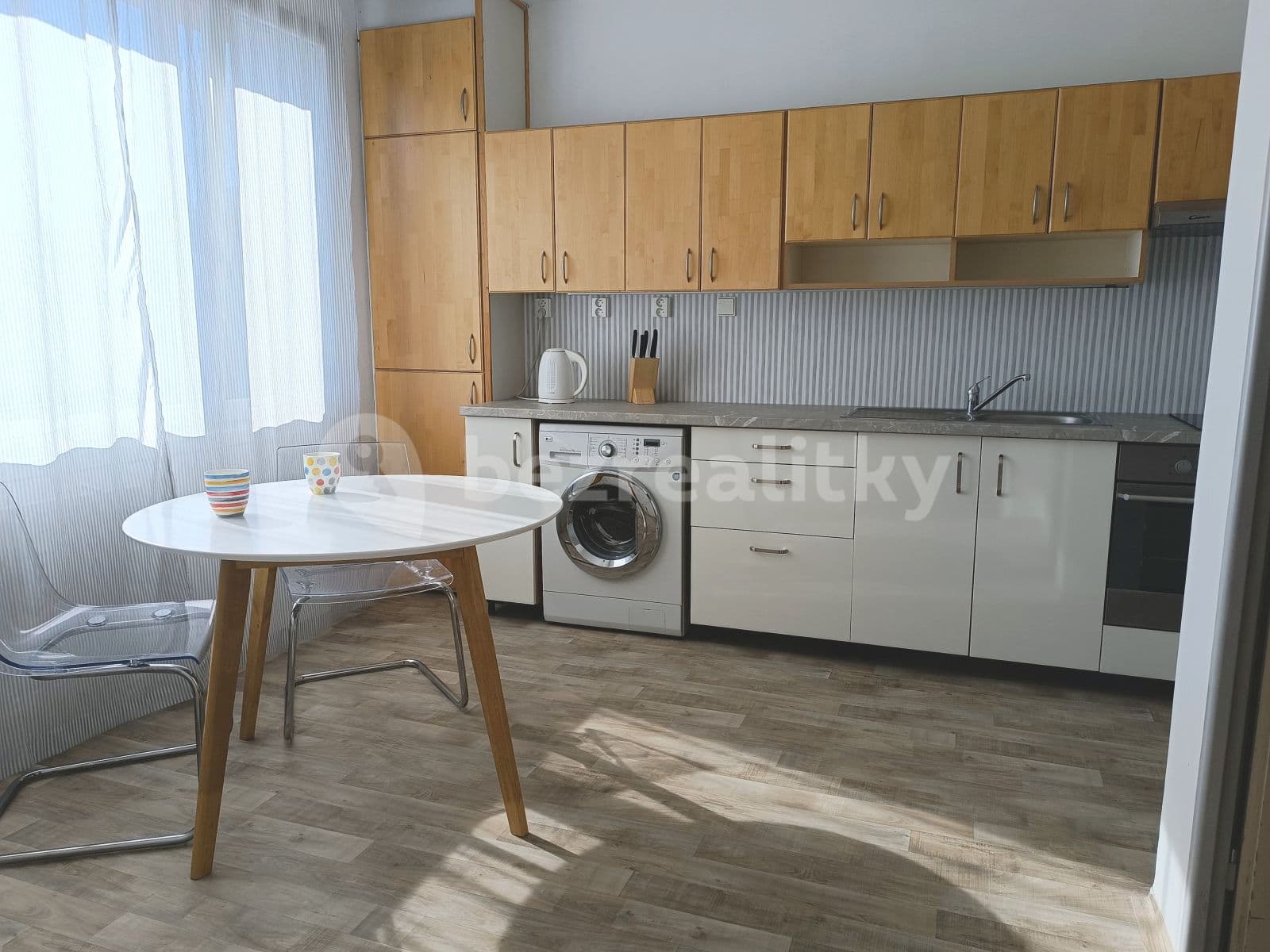 1 bedroom with open-plan kitchen flat to rent, 39 m², Rabštejnská, Plzeň, Plzeňský Region 1 bedroom with open-plan kitchen flat to rent, 39 m², Rabštejnská, Plzeň, Plzeňský Region