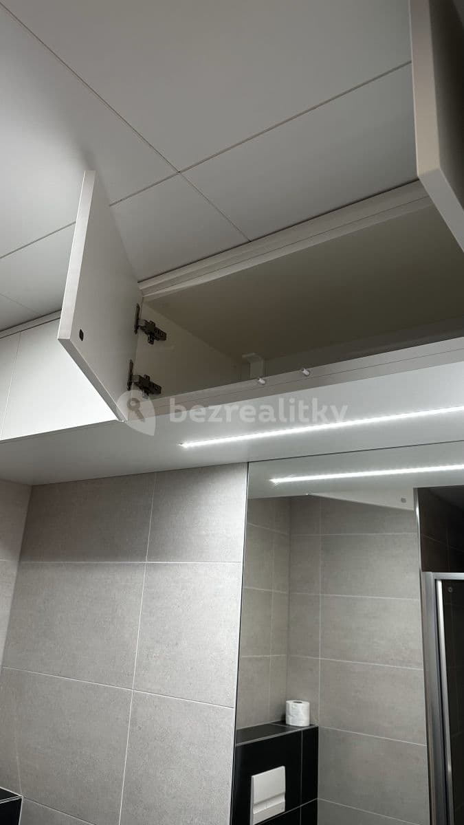 Studio flat to rent, 21 m², Mozartova, Prague, Prague Studio flat to rent, 21 m², Mozartova, Prague, Prague