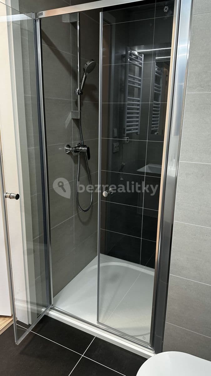 Studio flat to rent, 21 m², Mozartova, Prague, Prague Studio flat to rent, 21 m², Mozartova, Prague, Prague