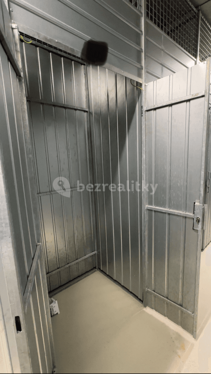 Studio flat to rent, 21 m², Mozartova, Prague, Prague Studio flat to rent, 21 m², Mozartova, Prague, Prague