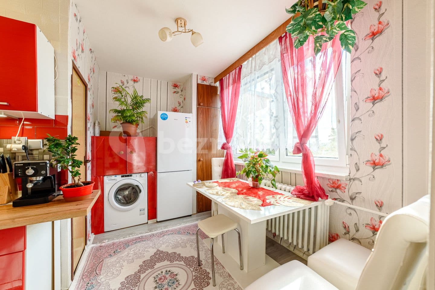 3 bedroom flat for sale, 74 m², Na Kopci, Jihlava, Vysočina Region