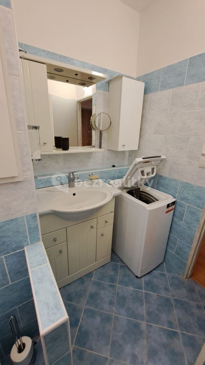 1 bedroom flat to rent, 40 m², Foltýnova, Brno, Jihomoravský Region 1 bedroom flat to rent, 40 m², Foltýnova, Brno, Jihomoravský Region