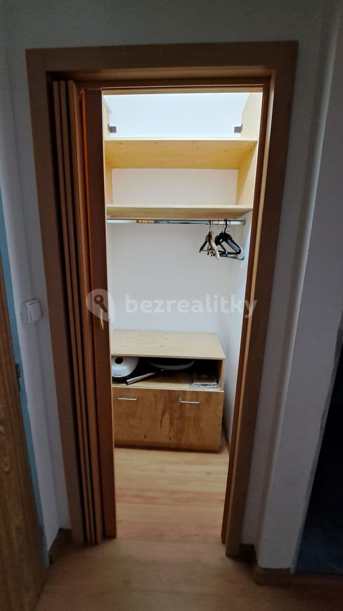 1 bedroom flat to rent, 40 m², Foltýnova, Brno, Jihomoravský Region 1 bedroom flat to rent, 40 m², Foltýnova, Brno, Jihomoravský Region