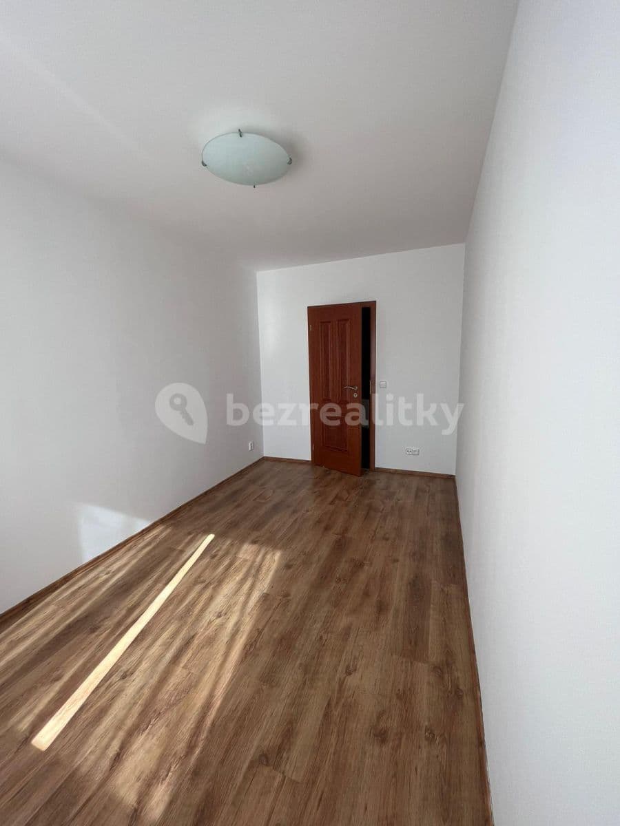 1 bedroom with open-plan kitchen flat to rent, 42 m², Na Vyhaslém, Kladno, Středočeský Region 1 bedroom with open-plan kitchen flat to rent, 42 m², Na Vyhaslém, Kladno, Středočeský Region