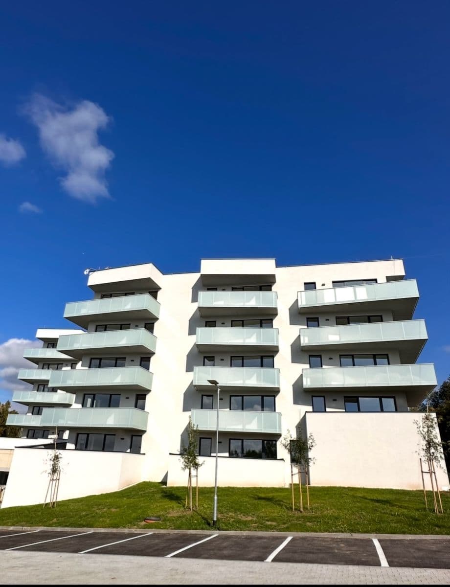 1 bedroom with open-plan kitchen flat to rent, 60 m², Sedlecká, Karlovy Vary, Karlovarský Region 1 bedroom with open-plan kitchen flat to rent, 60 m², Sedlecká, Karlovy Vary, Karlovarský Region