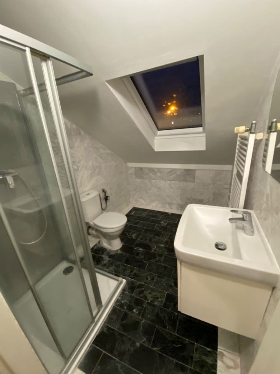 3 bedroom with open-plan kitchen flat to rent, 130 m², Křídlovická, Brno, Jihomoravský Region 3 bedroom with open-plan kitchen flat to rent, 130 m², Křídlovická, Brno, Jihomoravský Region