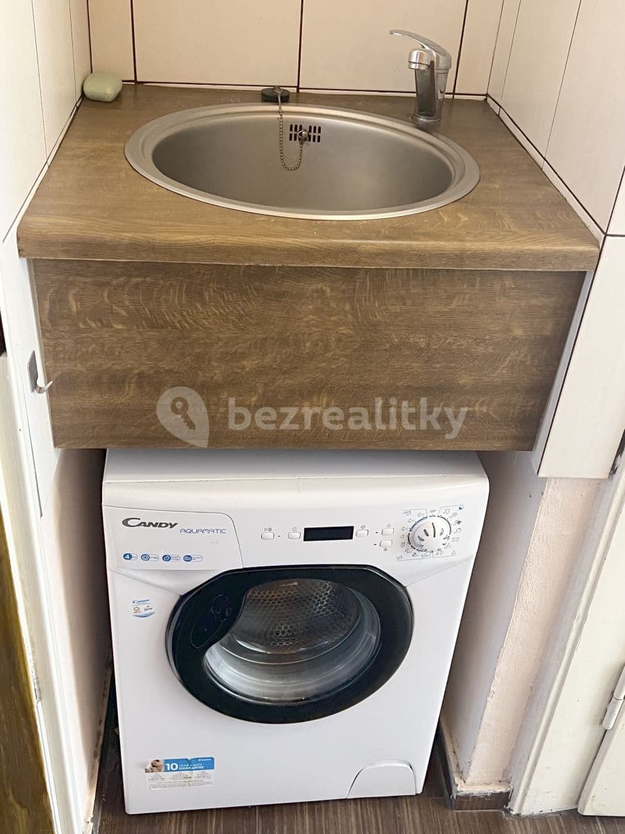 1 bedroom flat to rent, 24 m², Magistrů, Prague, Prague 1 bedroom flat to rent, 24 m², Magistrů, Prague, Prague