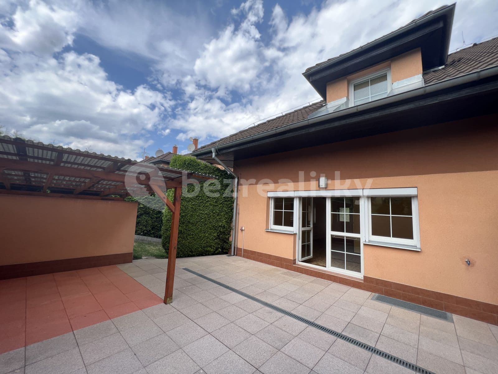 house to rent, 160 m², Šalvějová, Jesenice, Středočeský Region house to rent, 160 m², Šalvějová, Jesenice, Středočeský Region