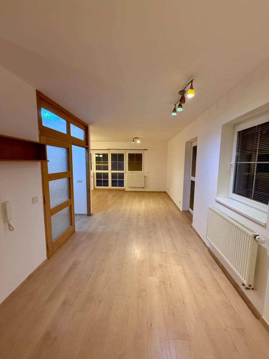 house to rent, 160 m², Šalvějová, Jesenice, Středočeský Region house to rent, 160 m², Šalvějová, Jesenice, Středočeský Region