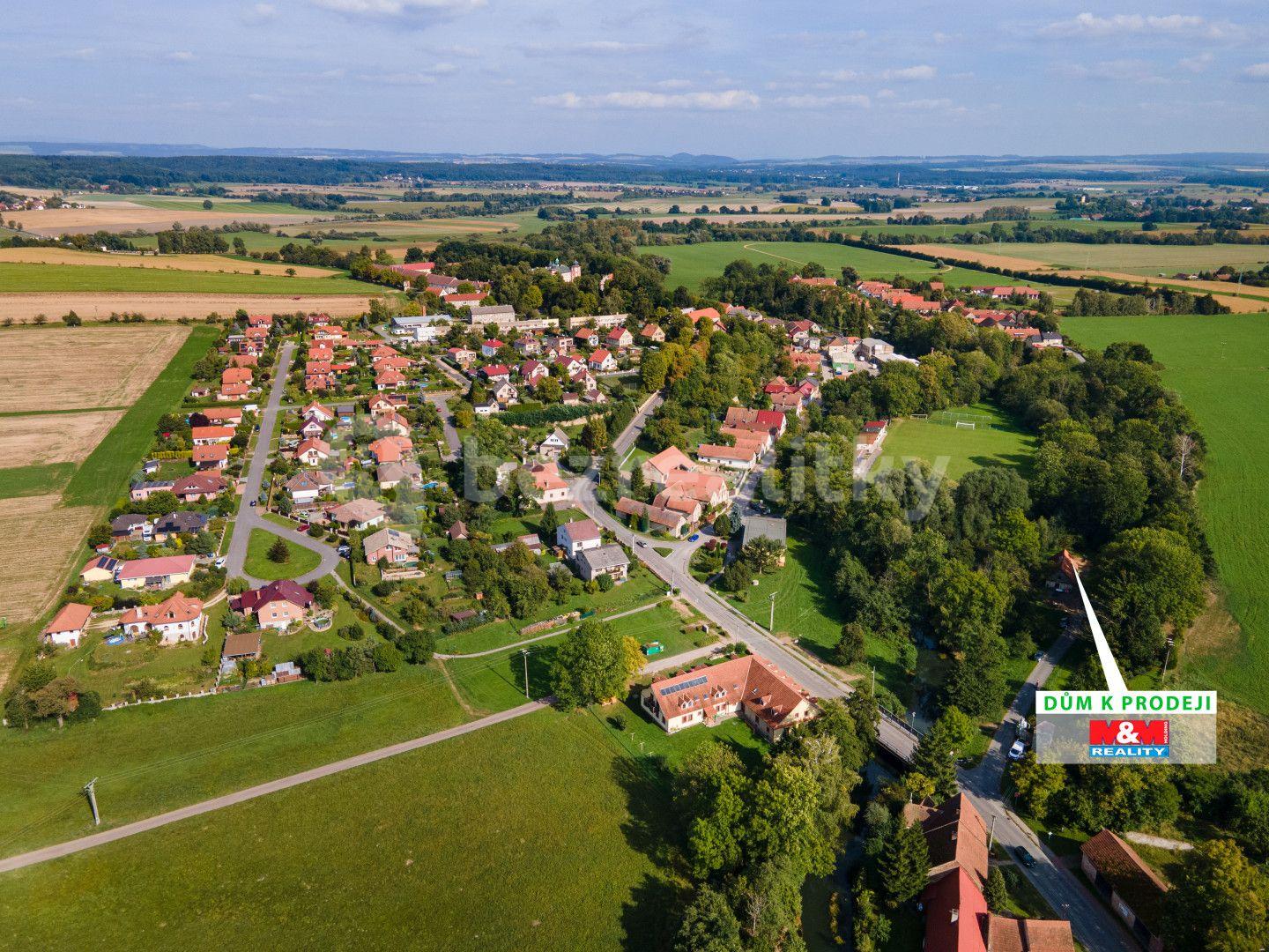 recreational property for sale, 313 m², Zámrsk, Pardubický Region