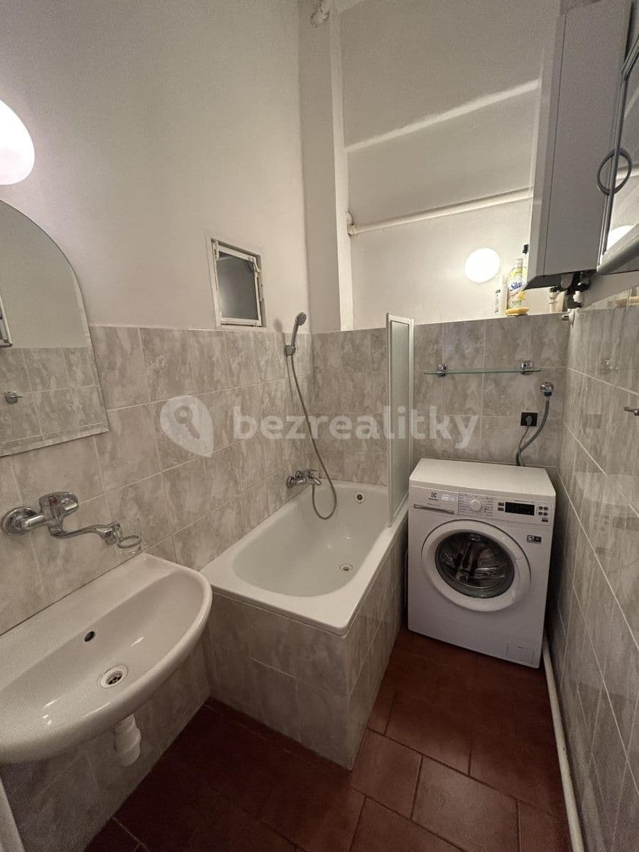 2 bedroom flat to rent, 82 m², Přemyslovská, Prague, Prague 2 bedroom flat to rent, 82 m², Přemyslovská, Prague, Prague