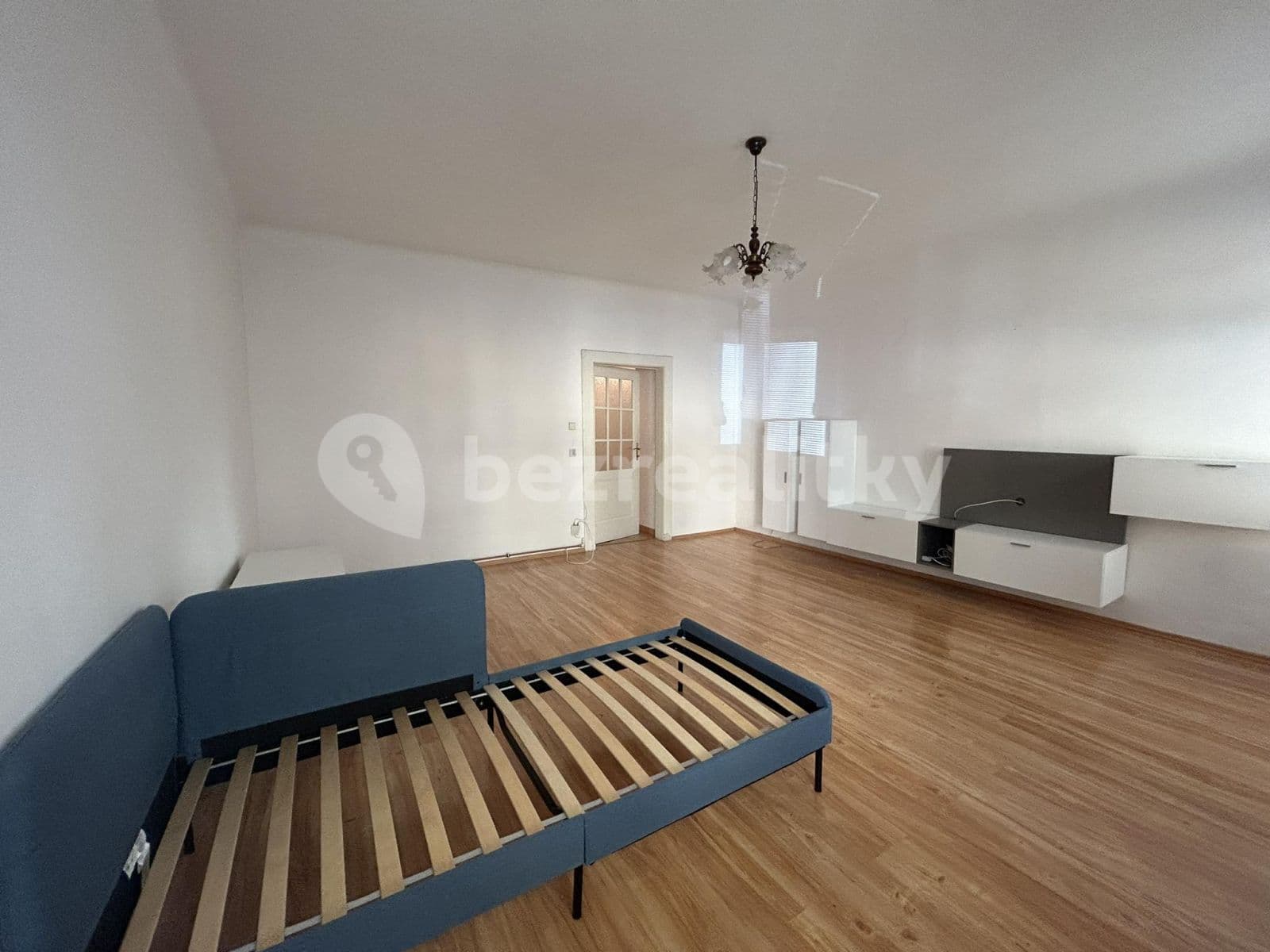 2 bedroom flat to rent, 82 m², Přemyslovská, Prague, Prague 2 bedroom flat to rent, 82 m², Přemyslovská, Prague, Prague