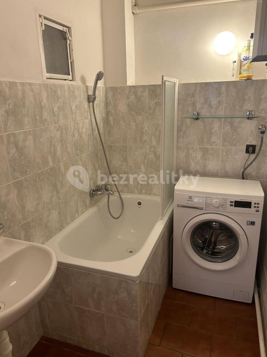 2 bedroom flat to rent, 82 m², Přemyslovská, Prague, Prague 2 bedroom flat to rent, 82 m², Přemyslovská, Prague, Prague