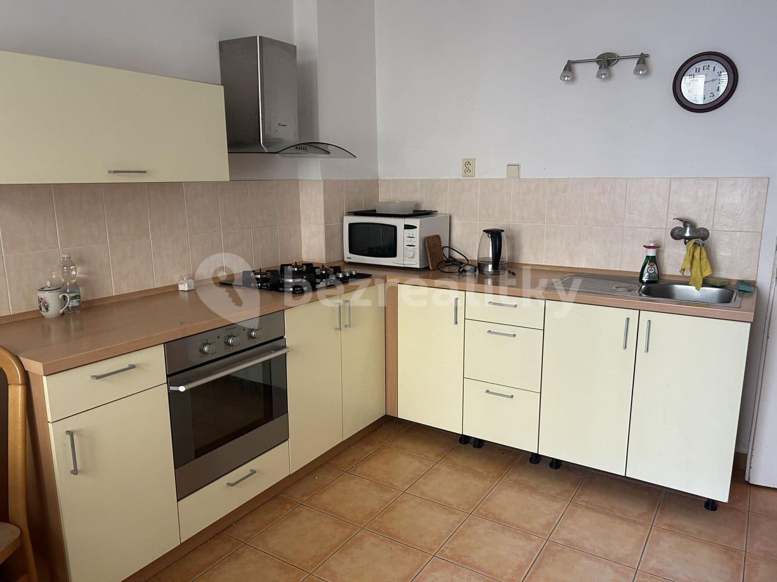 2 bedroom flat to rent, 82 m², Přemyslovská, Prague, Prague 2 bedroom flat to rent, 82 m², Přemyslovská, Prague, Prague