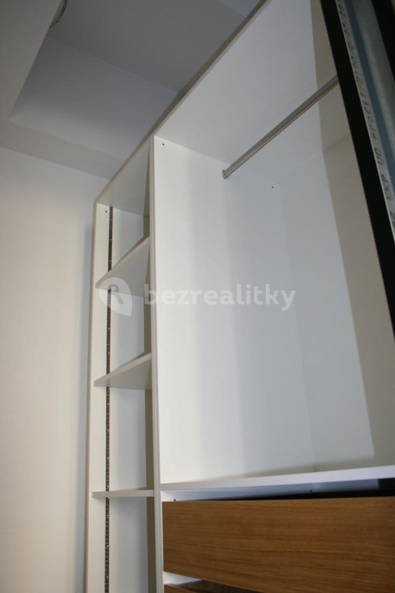 1 bedroom with open-plan kitchen flat to rent, 44 m², Jana Masaryka, Prague, Prague 1 bedroom with open-plan kitchen flat to rent, 44 m², Jana Masaryka, Prague, Prague