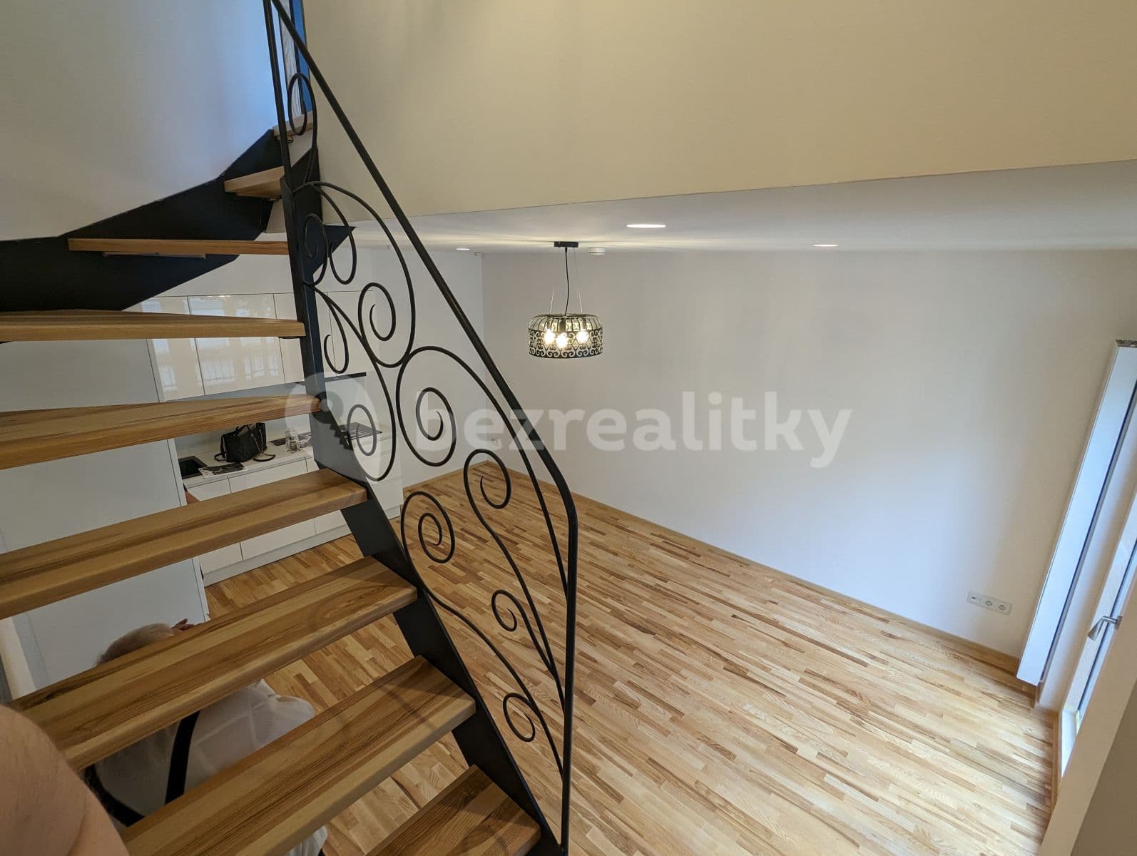 1 bedroom with open-plan kitchen flat to rent, 44 m², Jana Masaryka, Prague, Prague 1 bedroom with open-plan kitchen flat to rent, 44 m², Jana Masaryka, Prague, Prague