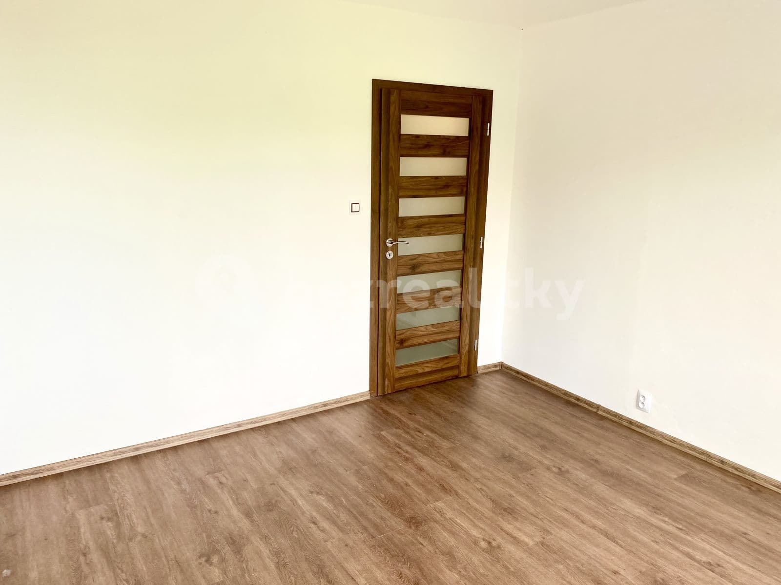 2 bedroom flat to rent, 48 m², Charkovská, Karlovy Vary, Karlovarský Region 2 bedroom flat to rent, 48 m², Charkovská, Karlovy Vary, Karlovarský Region
