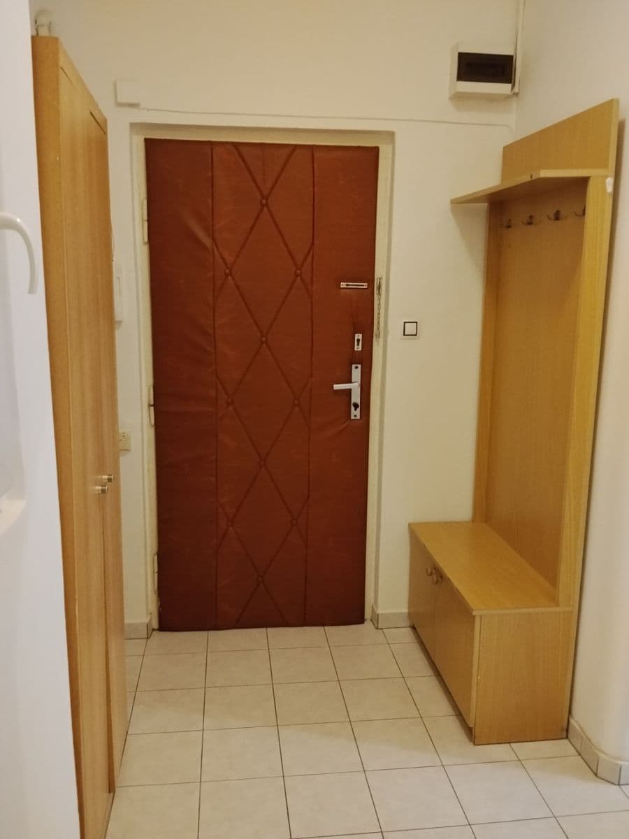 Studio flat to rent, 38 m², Školní, Prague, Prague Studio flat to rent, 38 m², Školní, Prague, Prague
