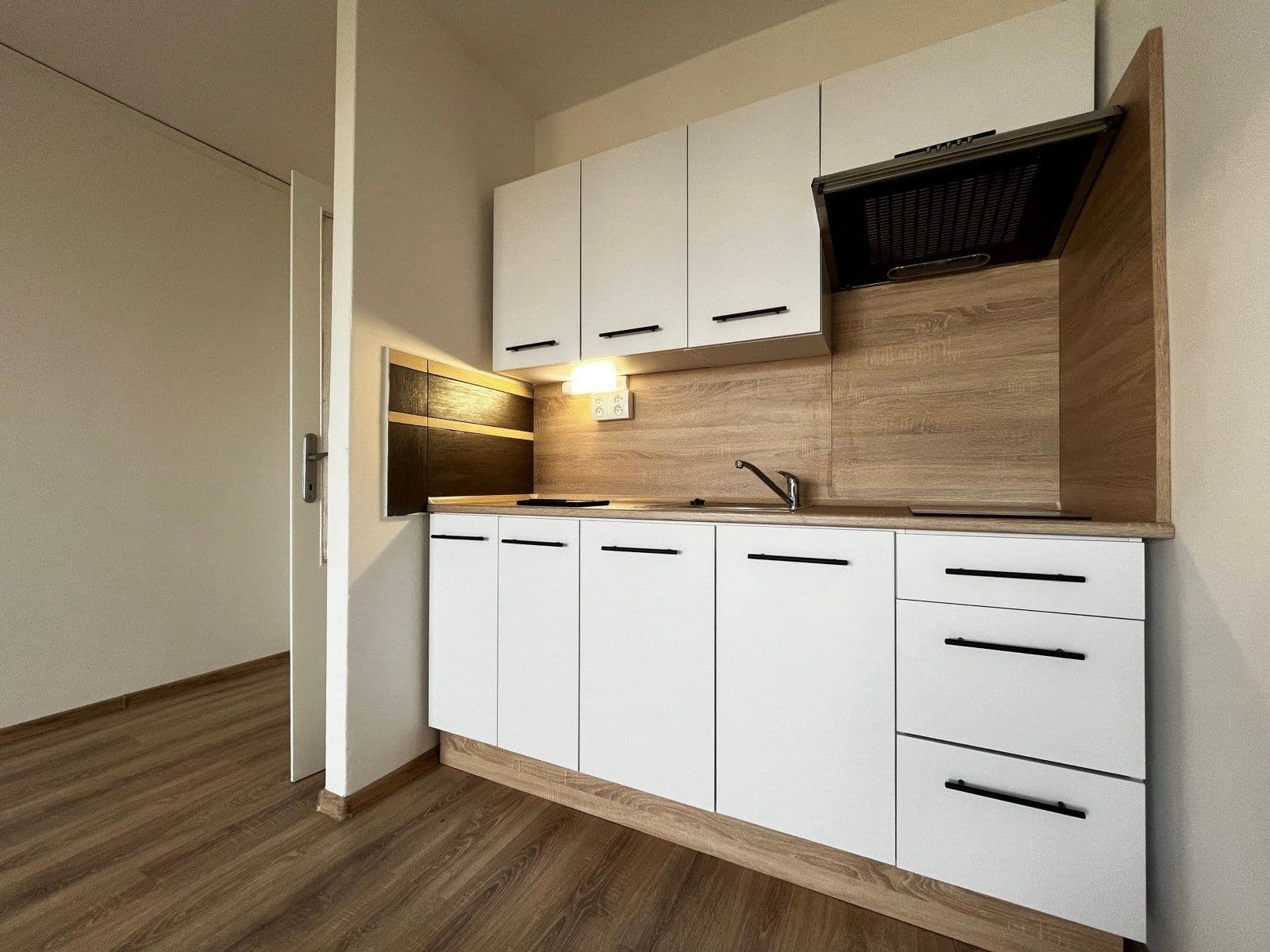 Studio flat to rent, 28 m², Okružní, Orlová, Moravskoslezský Region Studio flat to rent, 28 m², Okružní, Orlová, Moravskoslezský Region
