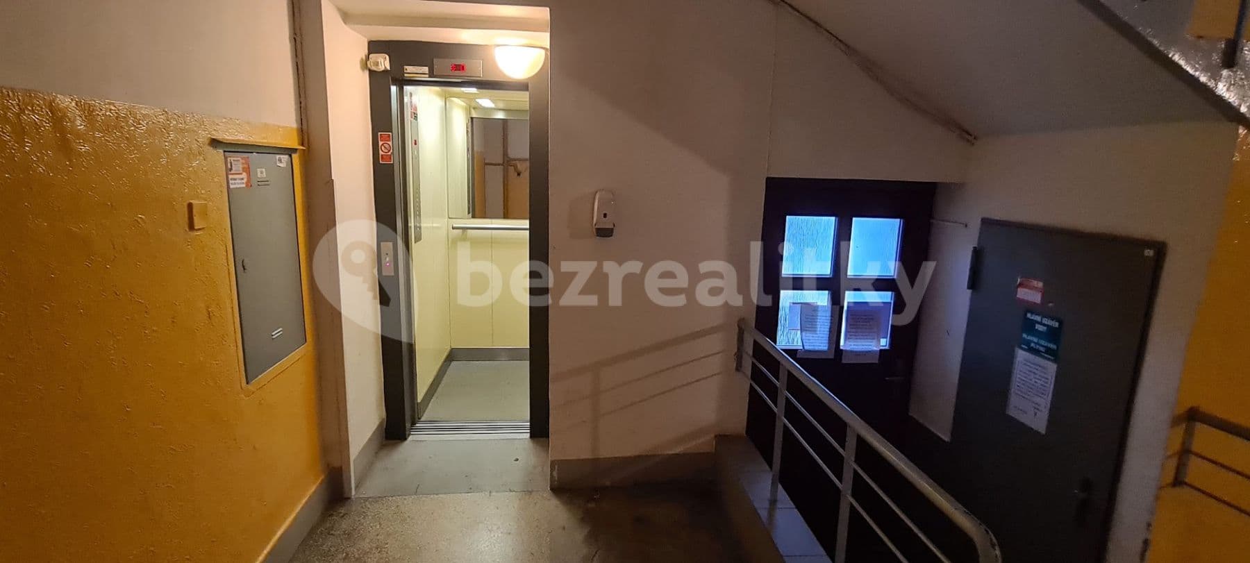 2 bedroom with open-plan kitchen flat to rent, 66 m², Haškova, Prague, Prague 2 bedroom with open-plan kitchen flat to rent, 66 m², Haškova, Prague, Prague