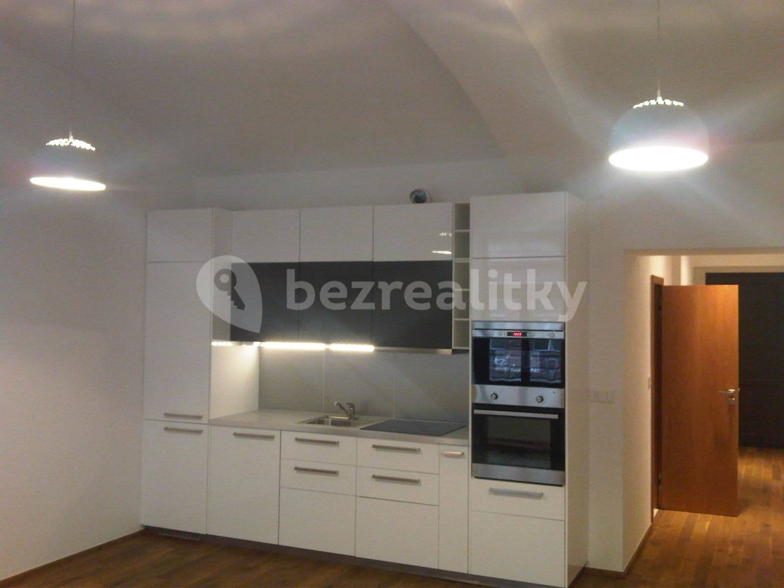 1 bedroom with open-plan kitchen flat to rent, 55 m², U Studánky, Prague, Prague 1 bedroom with open-plan kitchen flat to rent, 55 m², U Studánky, Prague, Prague