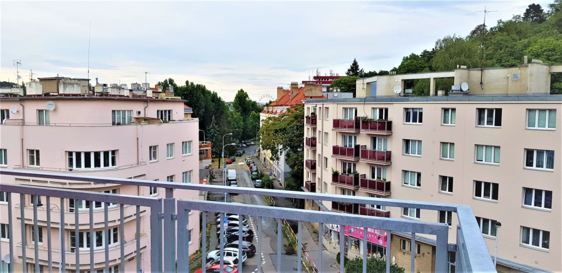 2 bedroom with open-plan kitchen flat to rent, 124 m², Jeremenkova, Prague, Prague 2 bedroom with open-plan kitchen flat to rent, 124 m², Jeremenkova, Prague, Prague