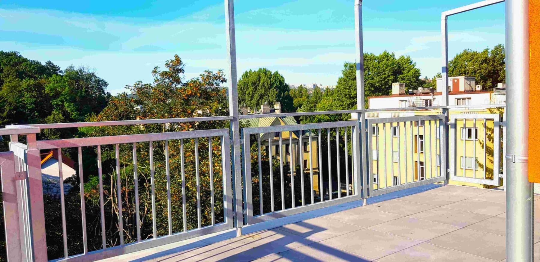 2 bedroom with open-plan kitchen flat to rent, 124 m², Jeremenkova, Prague, Prague 2 bedroom with open-plan kitchen flat to rent, 124 m², Jeremenkova, Prague, Prague