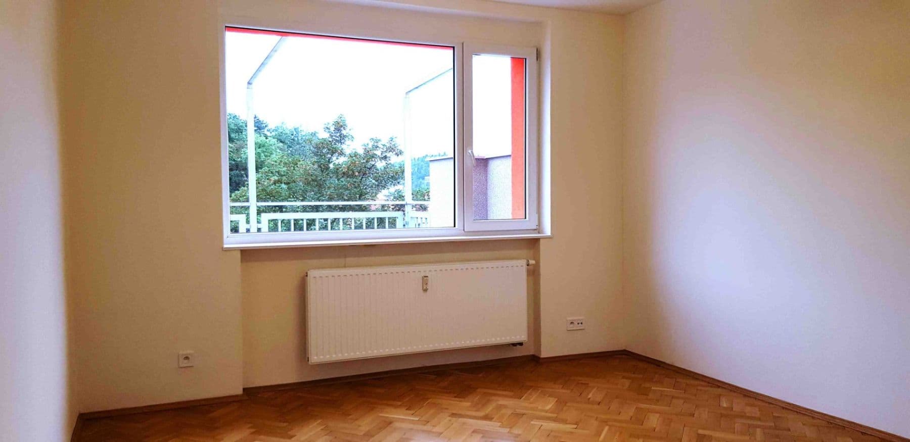 2 bedroom with open-plan kitchen flat to rent, 124 m², Jeremenkova, Prague, Prague 2 bedroom with open-plan kitchen flat to rent, 124 m², Jeremenkova, Prague, Prague