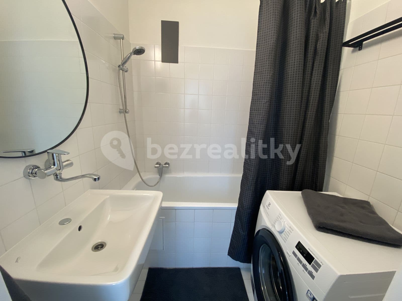 2 bedroom flat to rent, 59 m², Dubová, Brno, Jihomoravský Region 2 bedroom flat to rent, 59 m², Dubová, Brno, Jihomoravský Region