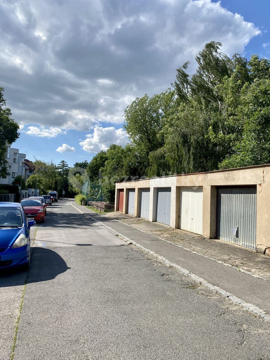 Studio flat to rent, 26 m², Buštěhradská, Prague, Prague Studio flat to rent, 26 m², Buštěhradská, Prague, Prague