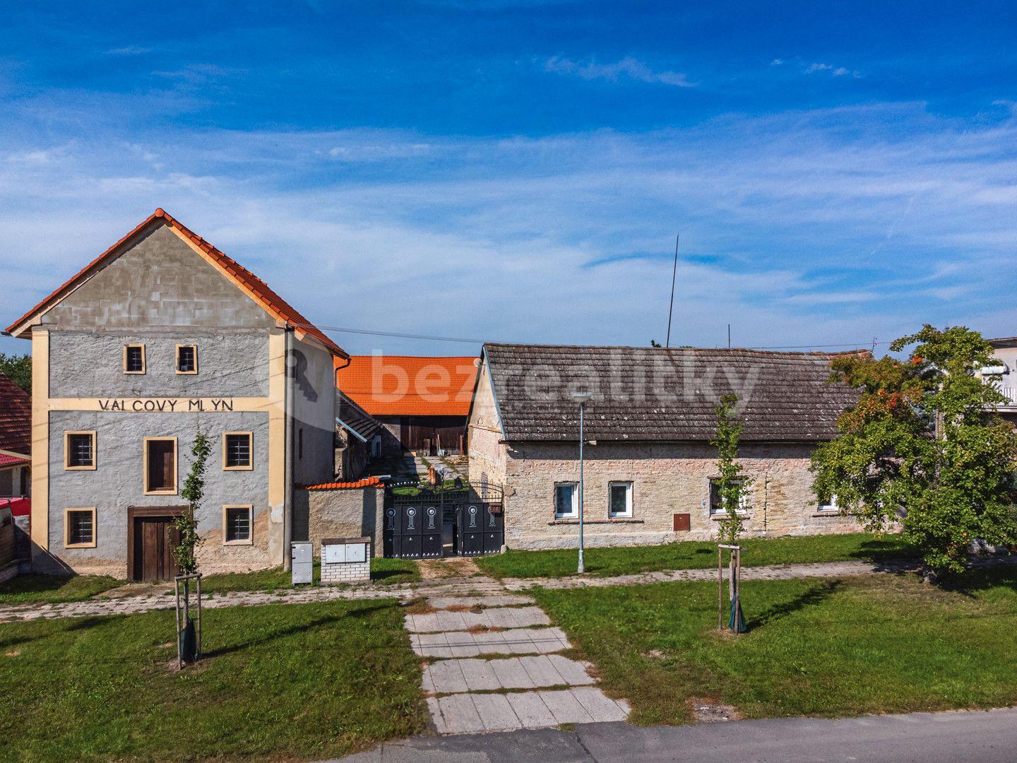 house for sale, 800 m², U Mlýna, Běrunice, Středočeský Region