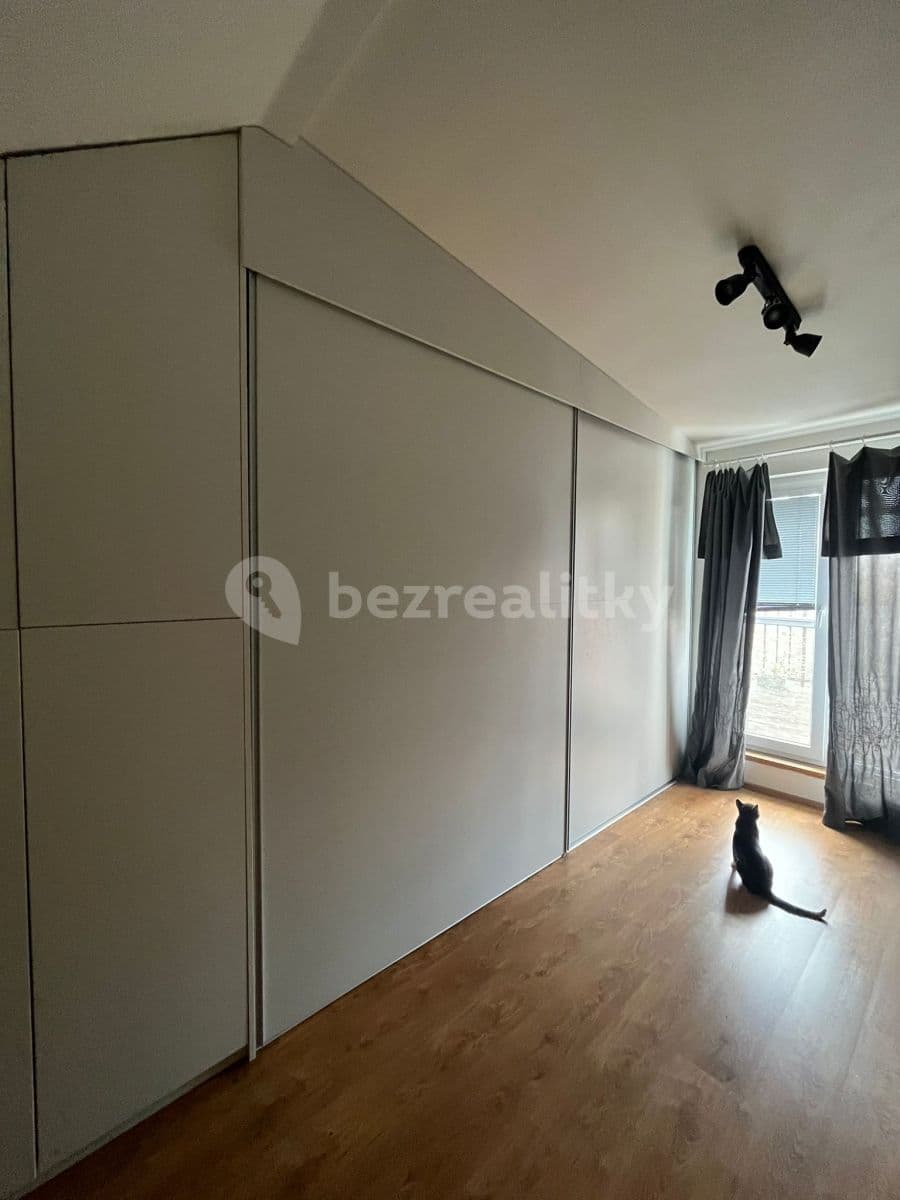 1 bedroom with open-plan kitchen flat to rent, 71 m², Stará, Brno, Jihomoravský Region 1 bedroom with open-plan kitchen flat to rent, 71 m², Stará, Brno, Jihomoravský Region