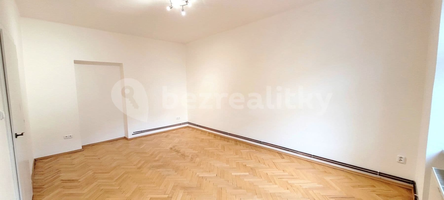 2 bedroom with open-plan kitchen flat to rent, 102 m², Starokošířská, Prague, Prague 2 bedroom with open-plan kitchen flat to rent, 102 m², Starokošířská, Prague, Prague