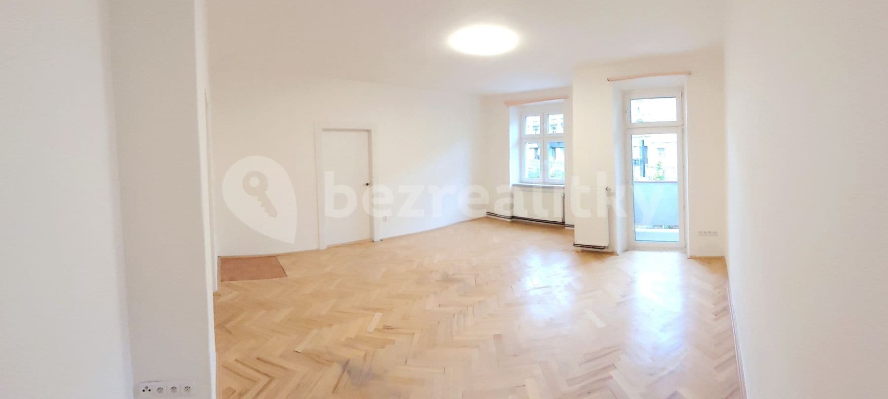 2 bedroom with open-plan kitchen flat to rent, 102 m², Starokošířská, Prague, Prague 2 bedroom with open-plan kitchen flat to rent, 102 m², Starokošířská, Prague, Prague