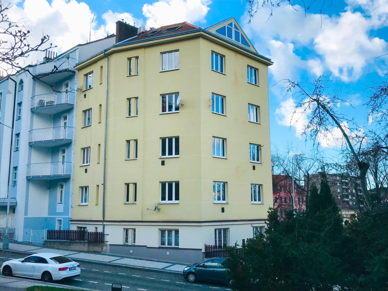 1 bedroom with open-plan kitchen flat to rent, 58 m², Šlikova, Prague, Prague 1 bedroom with open-plan kitchen flat to rent, 58 m², Šlikova, Prague, Prague
