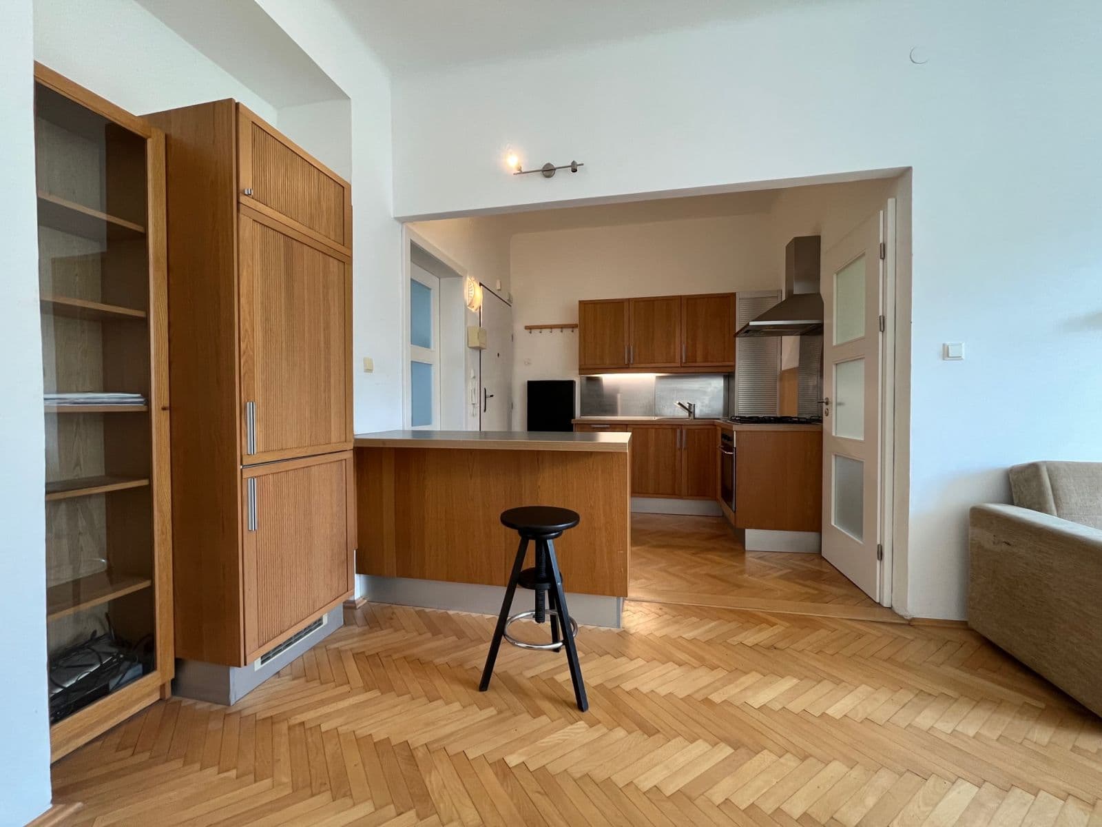 1 bedroom with open-plan kitchen flat to rent, 58 m², Šlikova, Prague, Prague 1 bedroom with open-plan kitchen flat to rent, 58 m², Šlikova, Prague, Prague
