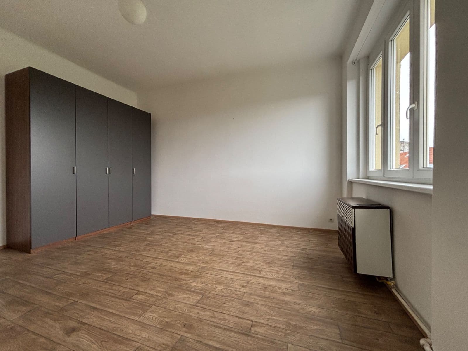 1 bedroom with open-plan kitchen flat to rent, 58 m², Šlikova, Prague, Prague 1 bedroom with open-plan kitchen flat to rent, 58 m², Šlikova, Prague, Prague
