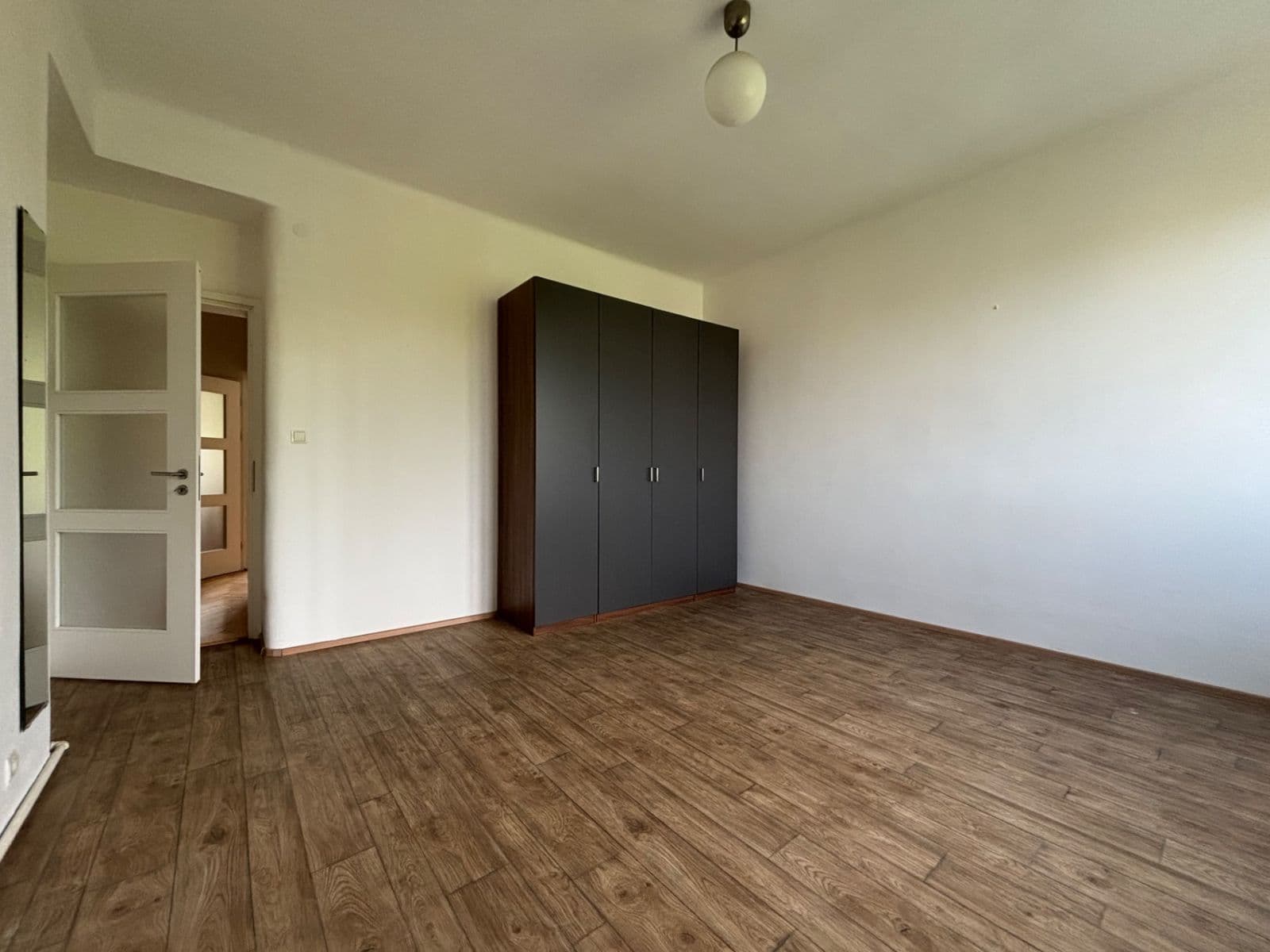1 bedroom with open-plan kitchen flat to rent, 58 m², Šlikova, Prague, Prague 1 bedroom with open-plan kitchen flat to rent, 58 m², Šlikova, Prague, Prague