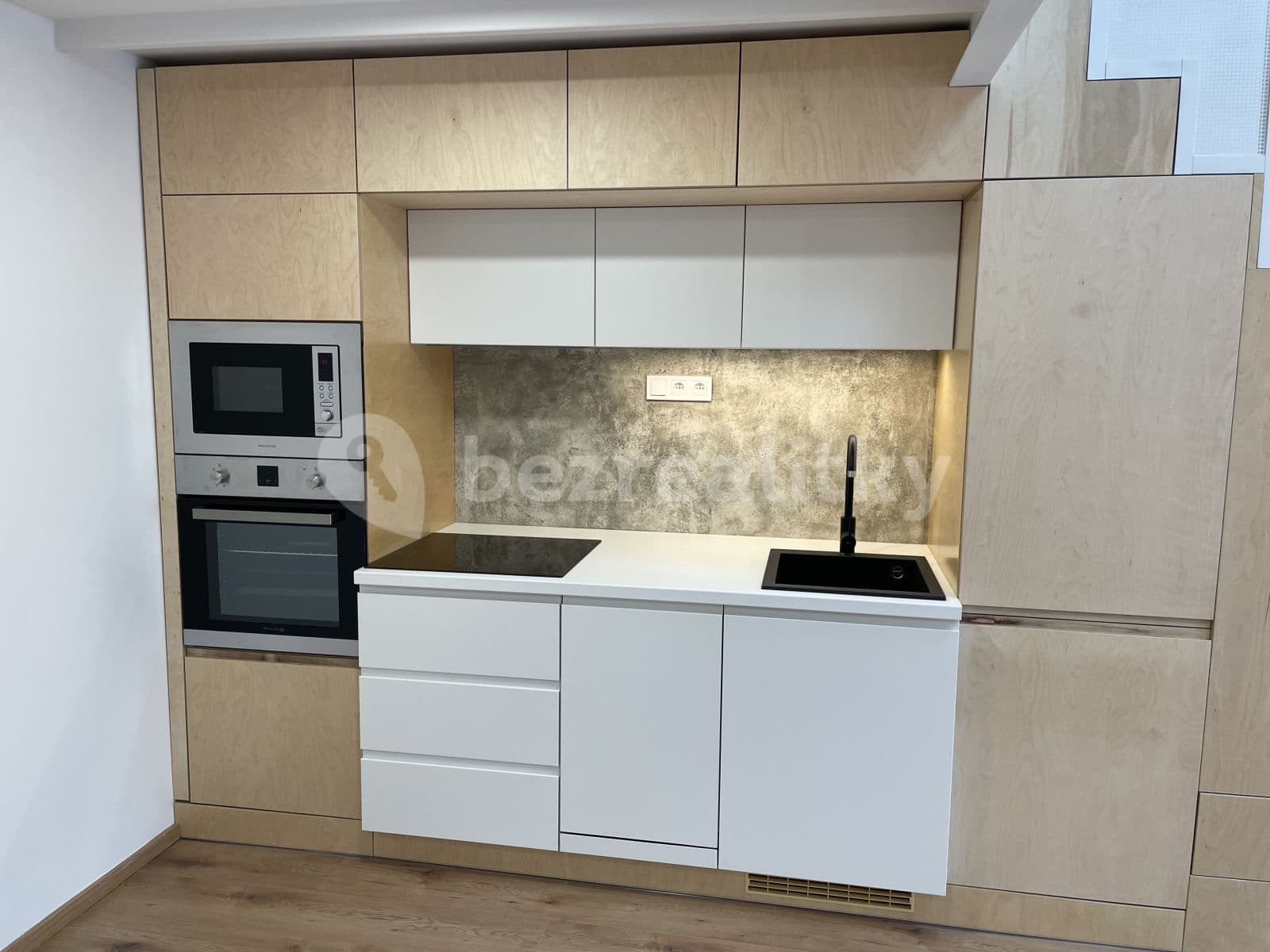 1 bedroom with open-plan kitchen flat to rent, 56 m², Legionářů, Prague, Prague 1 bedroom with open-plan kitchen flat to rent, 56 m², Legionářů, Prague, Prague