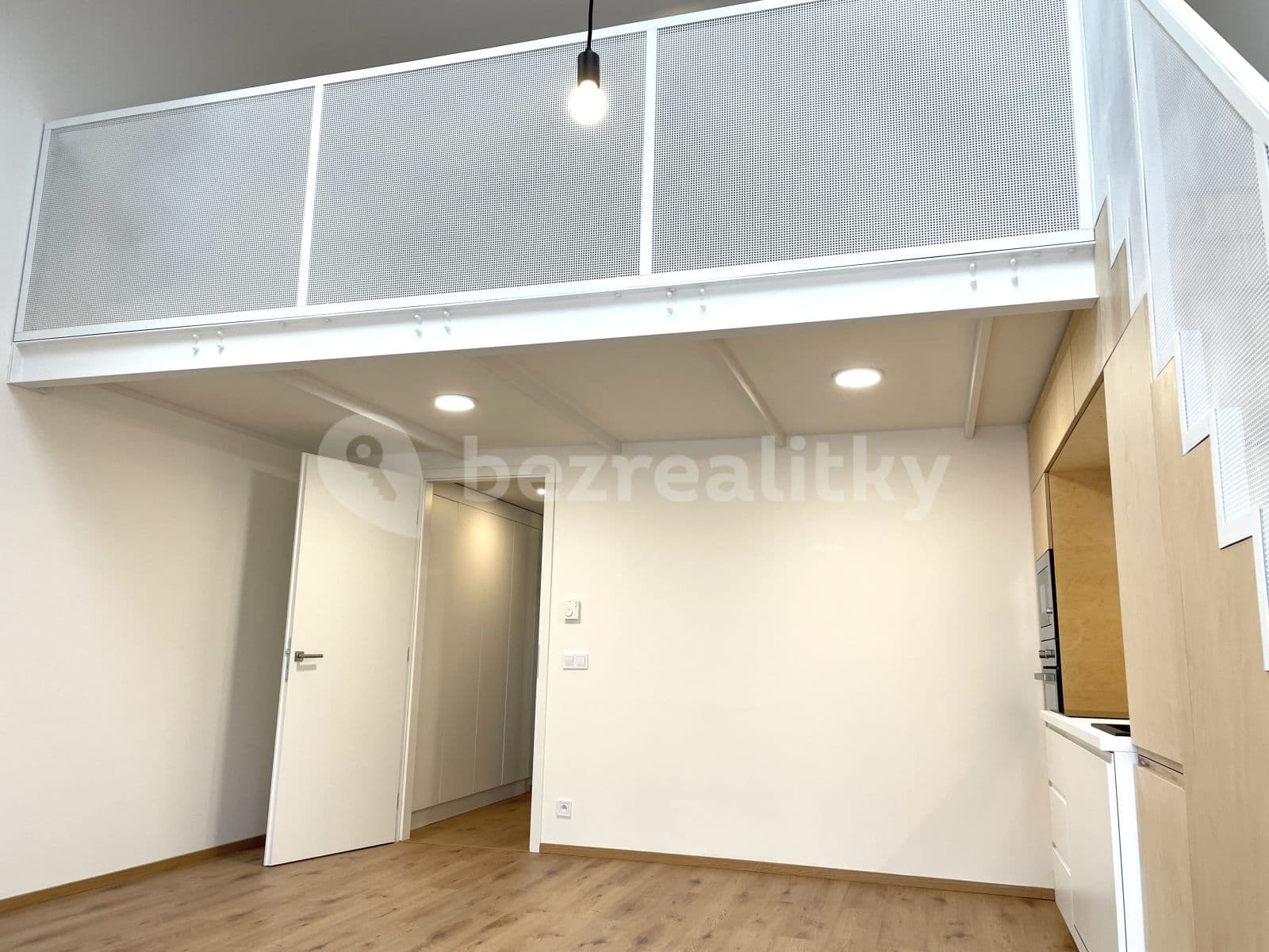 1 bedroom with open-plan kitchen flat to rent, 56 m², Legionářů, Prague, Prague 1 bedroom with open-plan kitchen flat to rent, 56 m², Legionářů, Prague, Prague