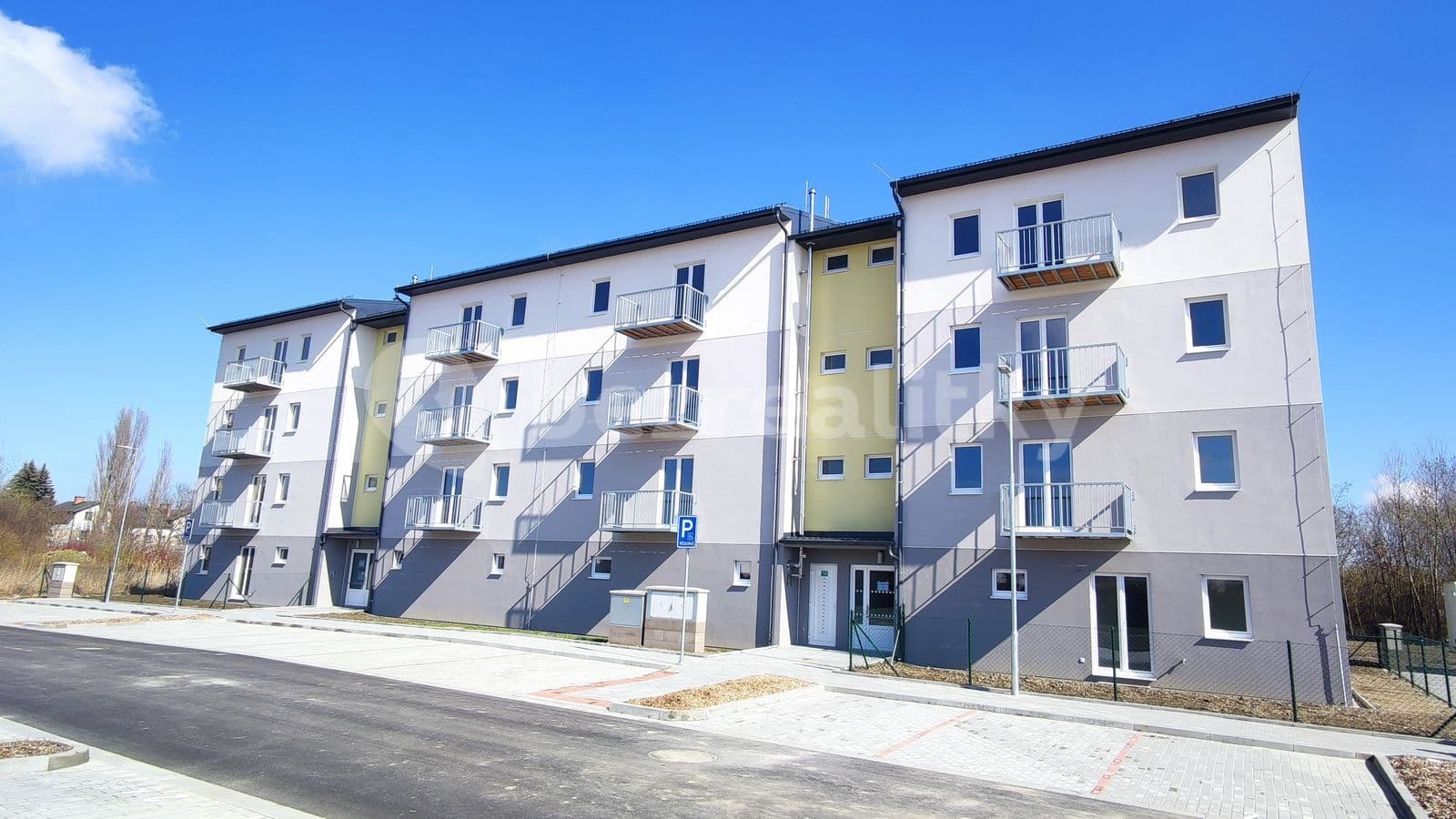 1 bedroom with open-plan kitchen flat to rent, 35 m², Nádražní, Hrochův Týnec, Pardubický Region 1 bedroom with open-plan kitchen flat to rent, 35 m², Nádražní, Hrochův Týnec, Pardubický Region