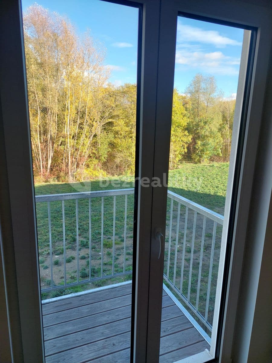 1 bedroom with open-plan kitchen flat to rent, 35 m², Nádražní, Hrochův Týnec, Pardubický Region 1 bedroom with open-plan kitchen flat to rent, 35 m², Nádražní, Hrochův Týnec, Pardubický Region