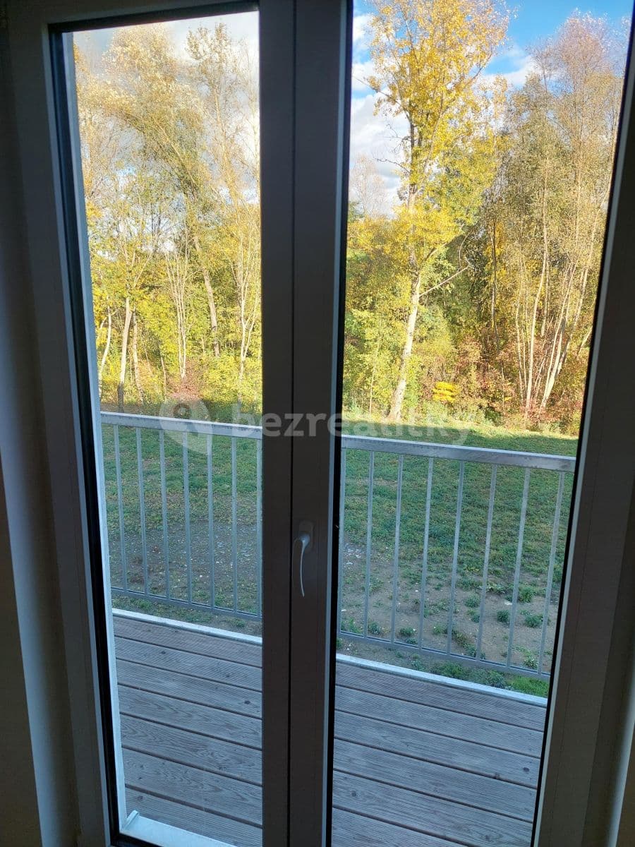 1 bedroom with open-plan kitchen flat to rent, 35 m², Nádražní, Hrochův Týnec, Pardubický Region 1 bedroom with open-plan kitchen flat to rent, 35 m², Nádražní, Hrochův Týnec, Pardubický Region