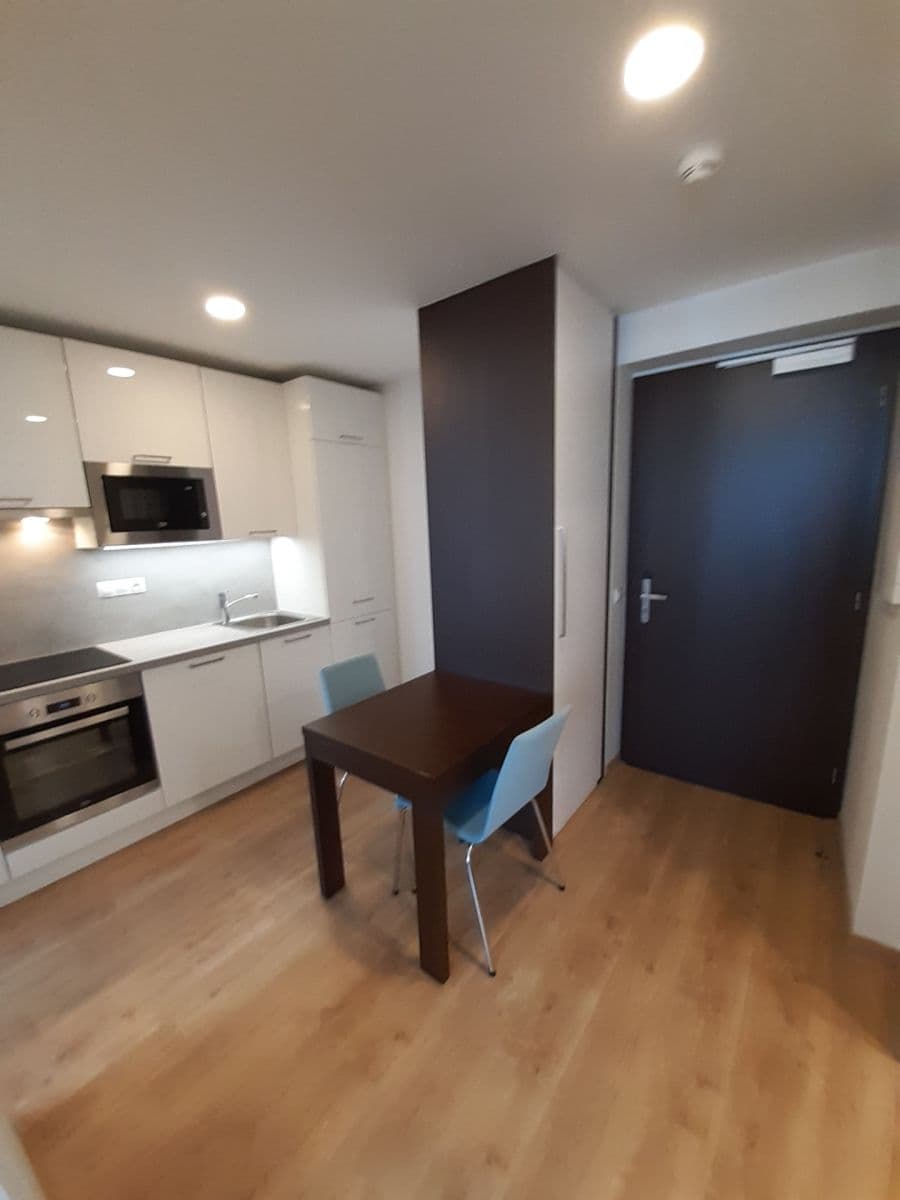 2 bedroom flat to rent, 41 m², Mukařovského, Prague, Prague 2 bedroom flat to rent, 41 m², Mukařovského, Prague, Prague