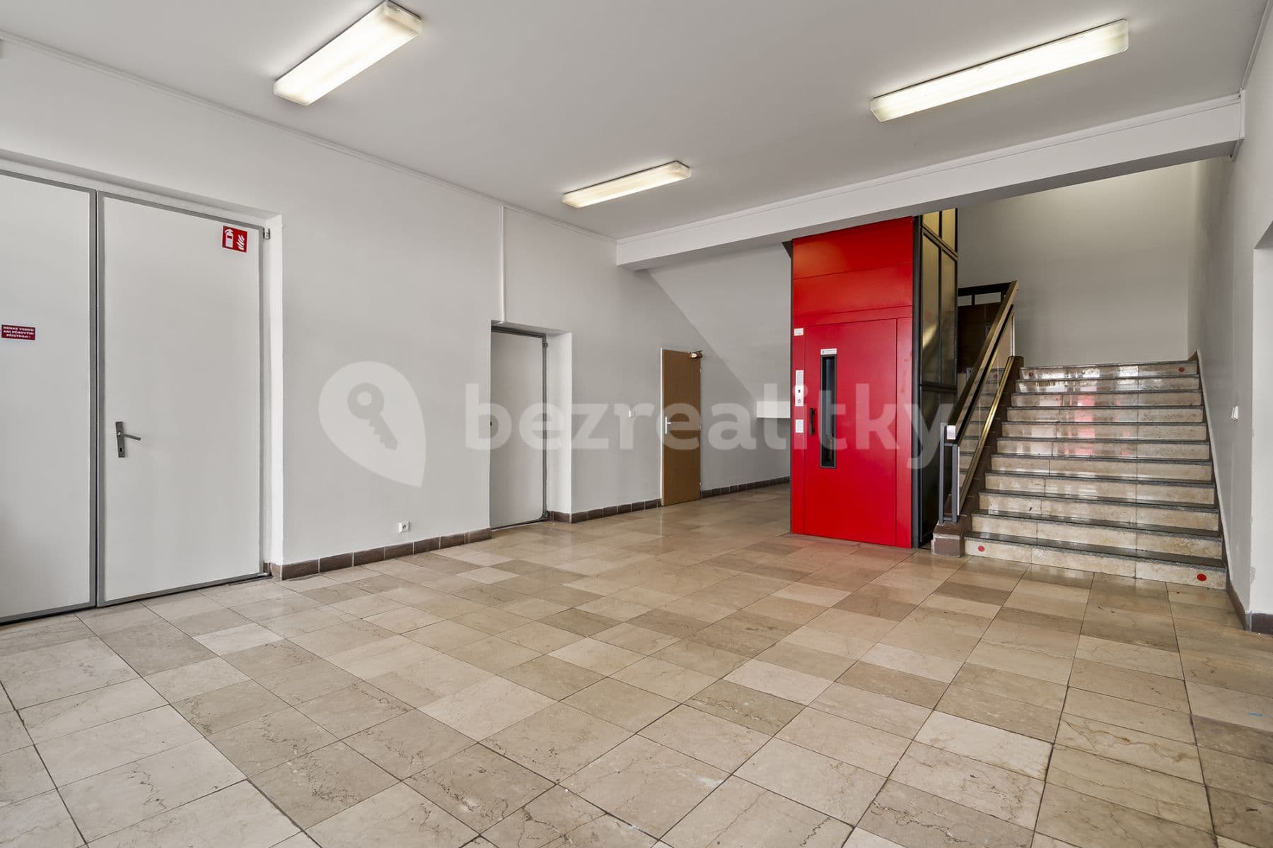 office to rent, 2,000 m², Švehlova, Prague, Prague