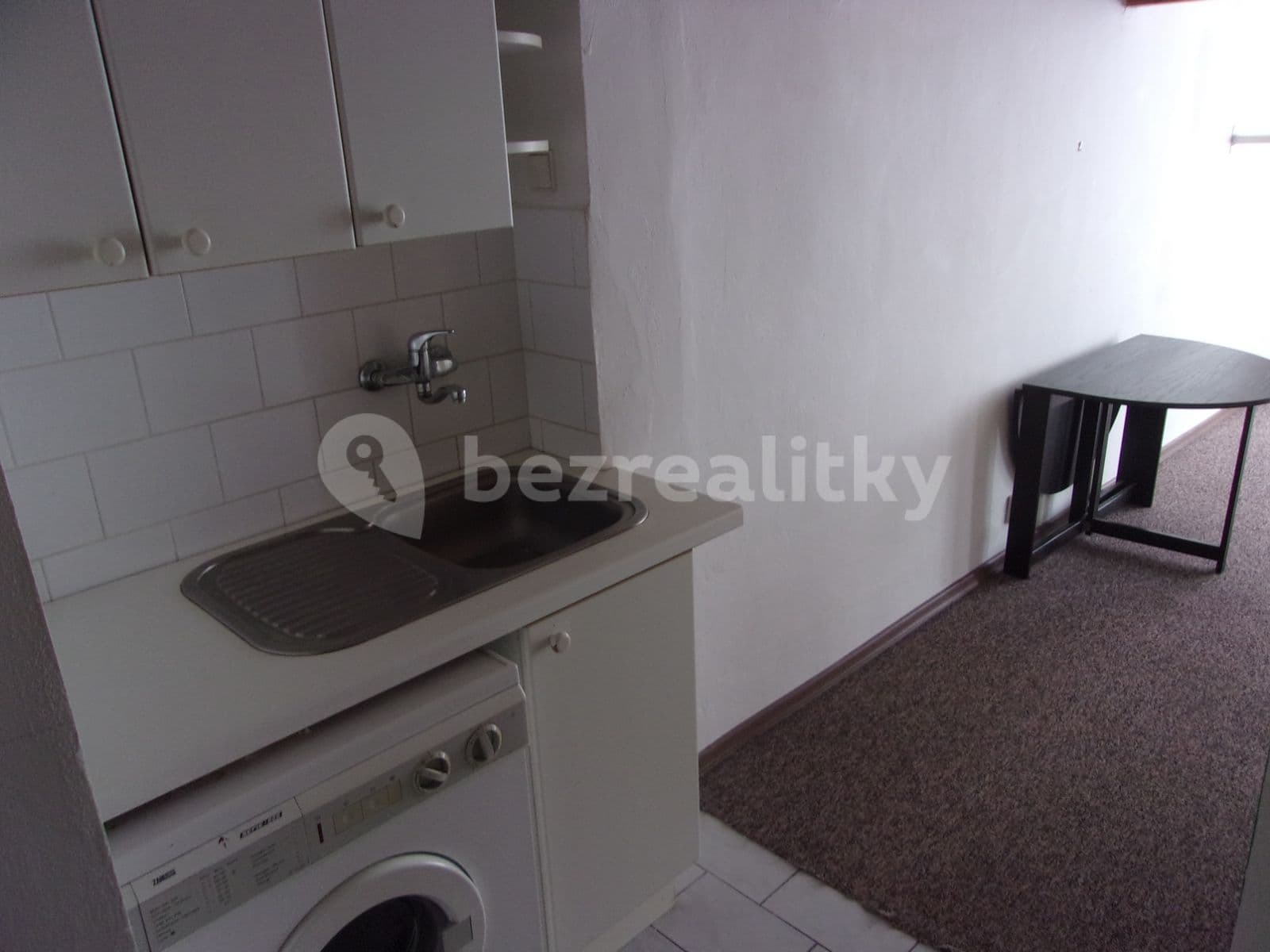 Studio flat to rent, 20 m², Vítkova, Prague, Prague Studio flat to rent, 20 m², Vítkova, Prague, Prague