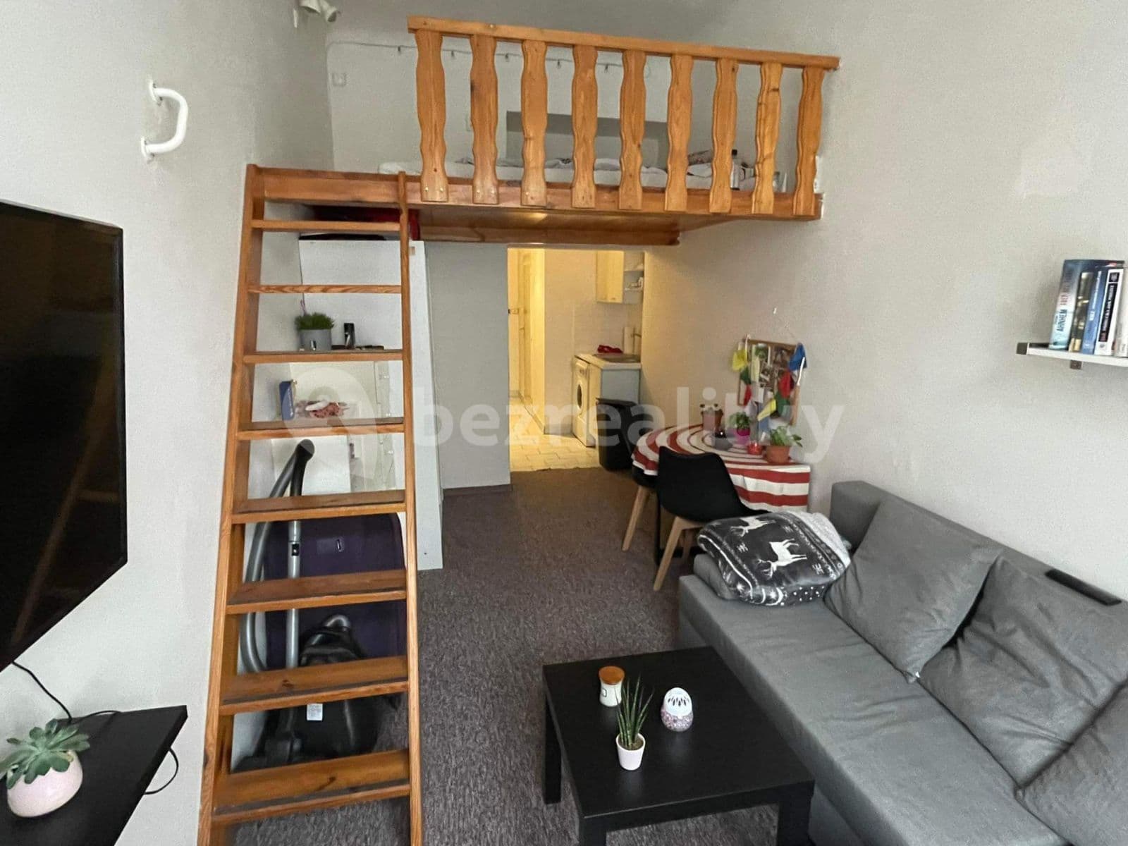 Studio flat to rent, 20 m², Vítkova, Prague, Prague Studio flat to rent, 20 m², Vítkova, Prague, Prague