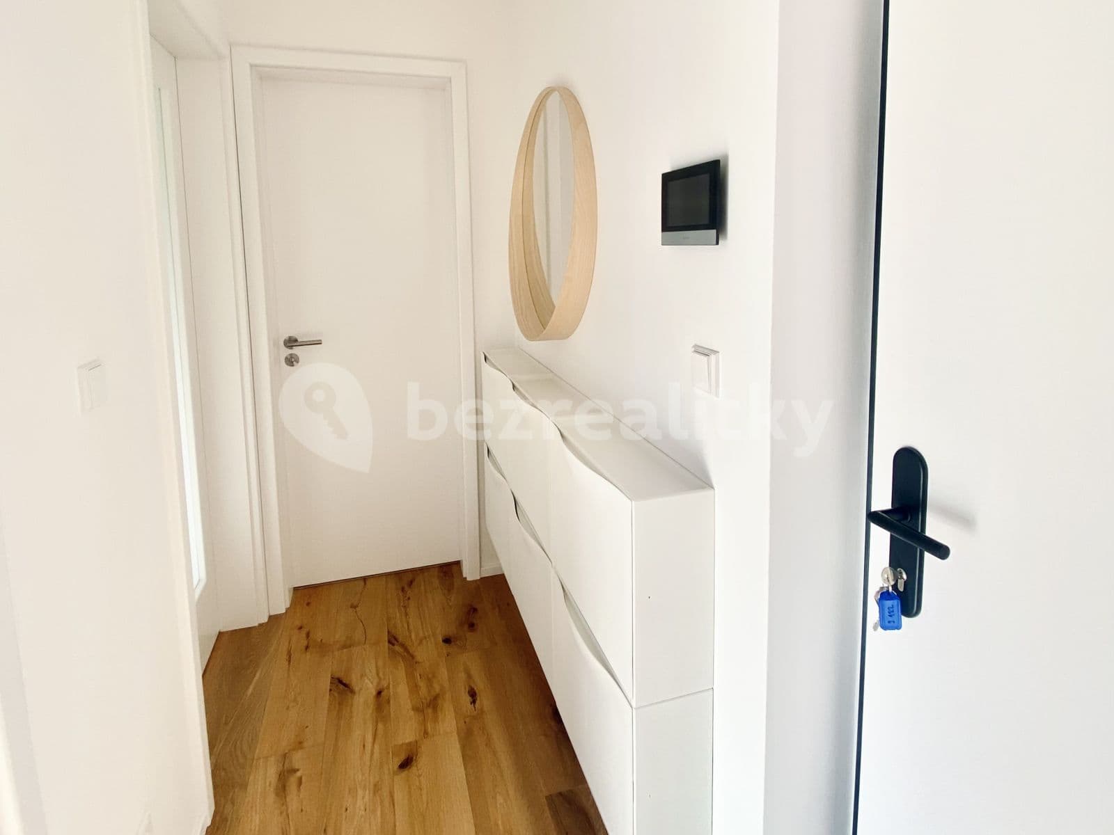 1 bedroom with open-plan kitchen flat to rent, 49 m², Kurandové, Prague, Prague 1 bedroom with open-plan kitchen flat to rent, 49 m², Kurandové, Prague, Prague